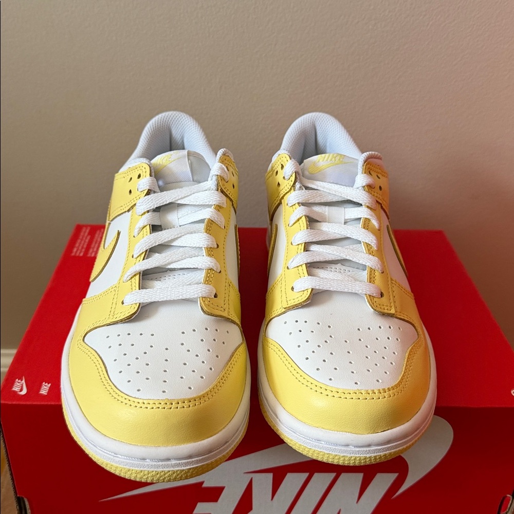 Nike Dunk Low Soft Yellow FB9109-126 Size 7Y - Picture 3 of 6